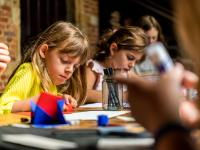 kinderen aan de slag tijdens cultuurweekend 2022